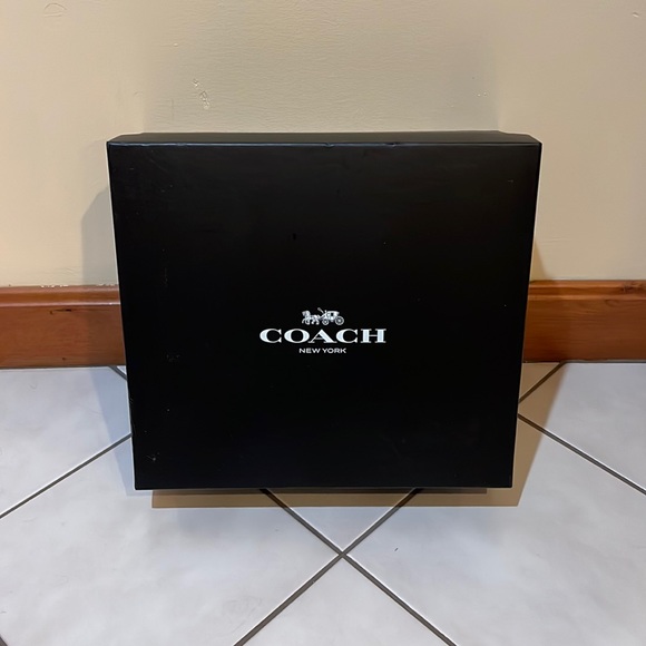 COACH BOOTS - Picture 3 of 13